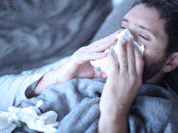 Grypa - rodzaje, objawy, leczenie. Co warto wiedzieć o grypie?