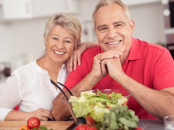 Odżywianie, dieta dla starszej osoby - na co zwrócić uwagę?