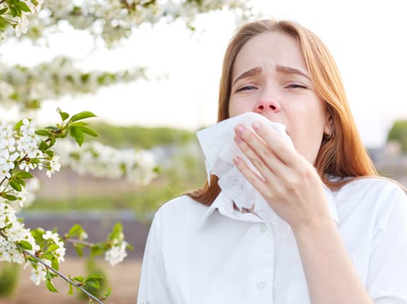 Witamina C na alergię - czy pomaga ją leczyć? 