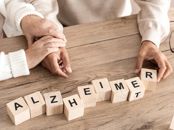 Starzenie się mózgu i choroba Alzheimera - czy kawa może pomóc?